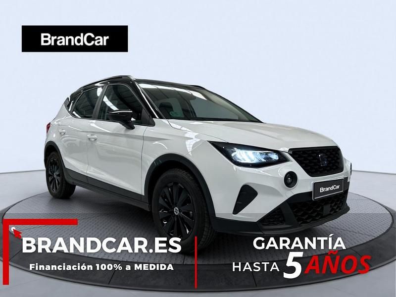 Usado Seat Arona Reference 95 CV (69 kW) 2024 Blanco SUV