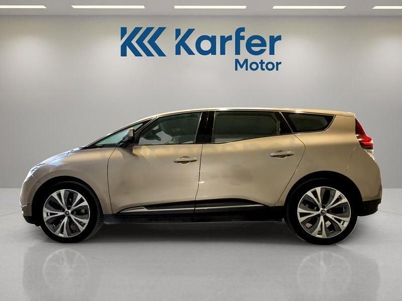 Usado Renault Grand Scénic IV Zen 150 CV (110 kW) 2021 Beige Monovolumen