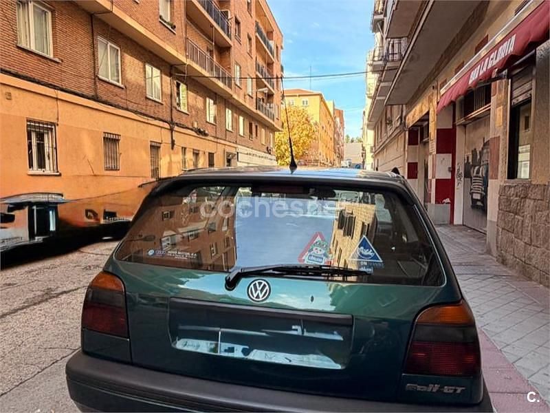 Usado VW Golf III GT 100 CV (73 kW) 1996 Verde Berlina