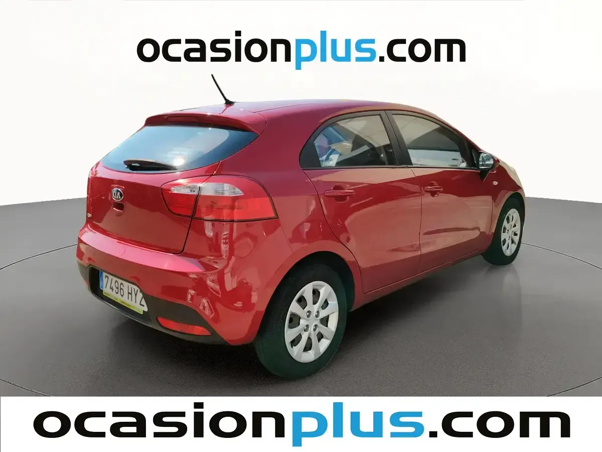 Usado Kia Rio 86 CV (63 kW) 2014 Rojo Utilitario