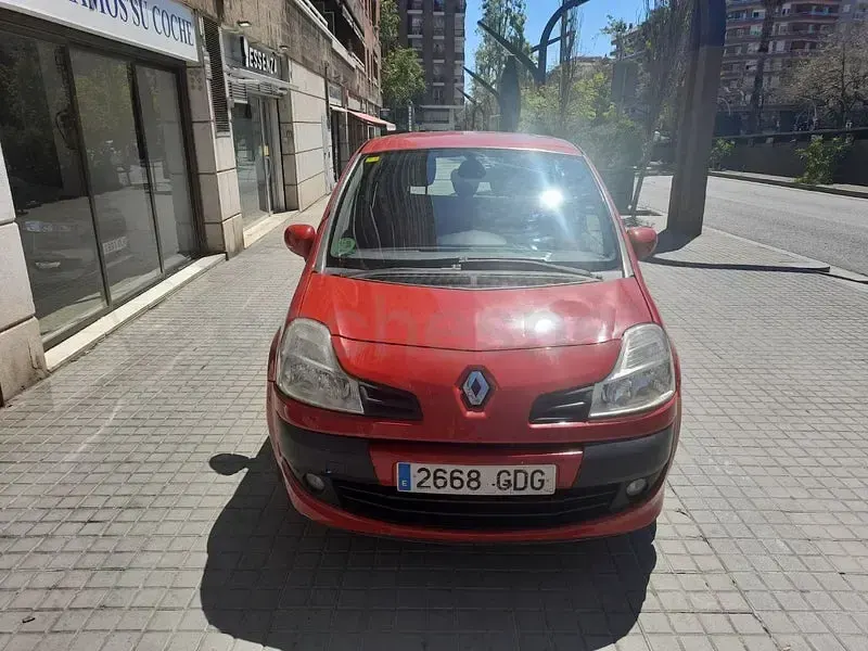 Usado Renault Modus Dynamique 110 CV (80 kW) 2008 Rojo Monovolumen