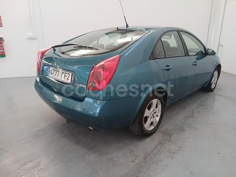 Usado Nissan Primera Acenta 140 CV (102 kW) 2003 Verde Berlina