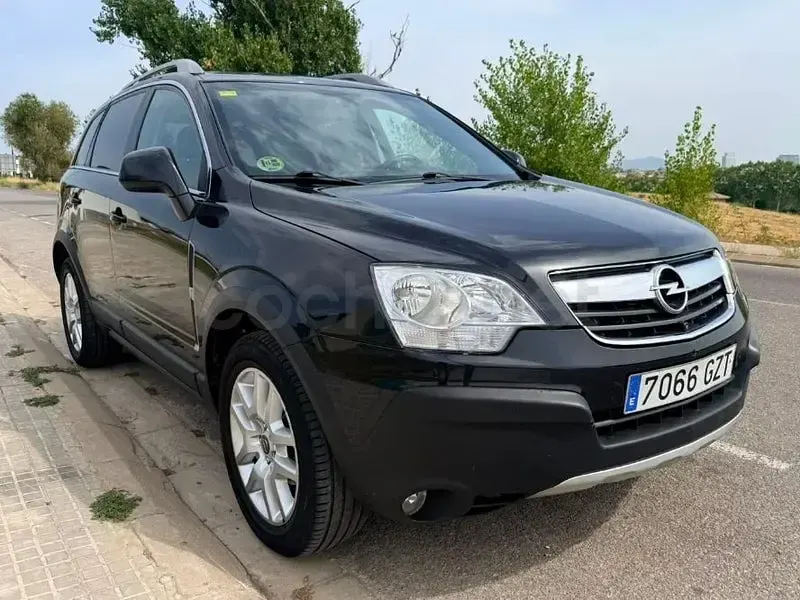 Usado Opel Antara Energy 127 CV (93 kW) 2010 Negro SUV