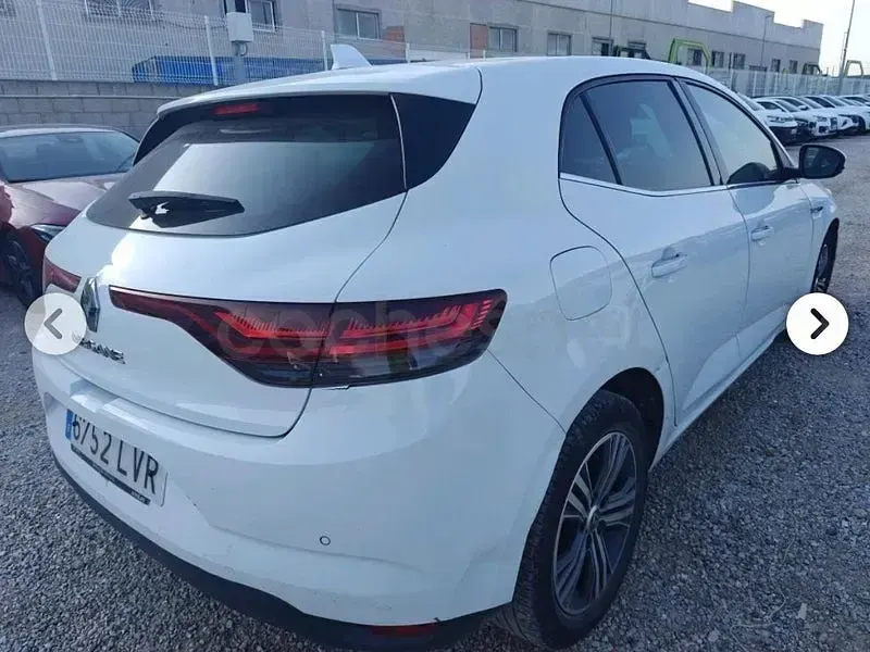Usado Renault Mégane IV Zen 115 CV (84 kW) 2022 Blanco Berlina