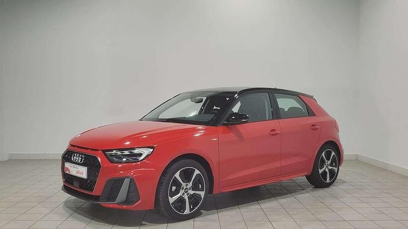 Rojo Usado 2025 Audi A1 Sportback Utilitario | 27.300 € (Un poco caro) - Imagen 1/4