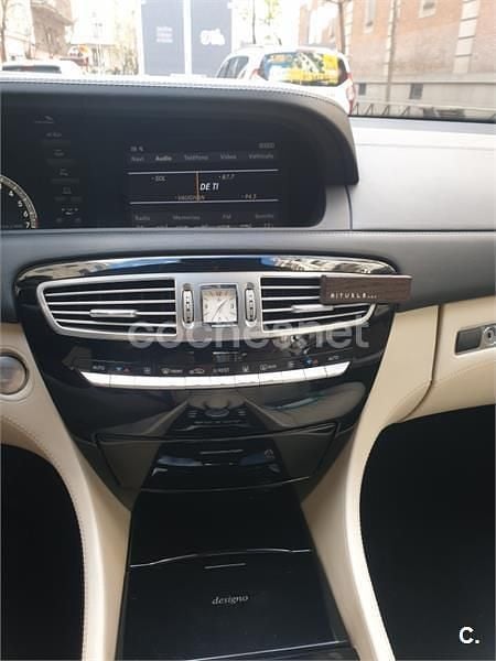 Usado Mercedes CL500 388 CV (285 kW) 2008 Violeta / lila Coupe