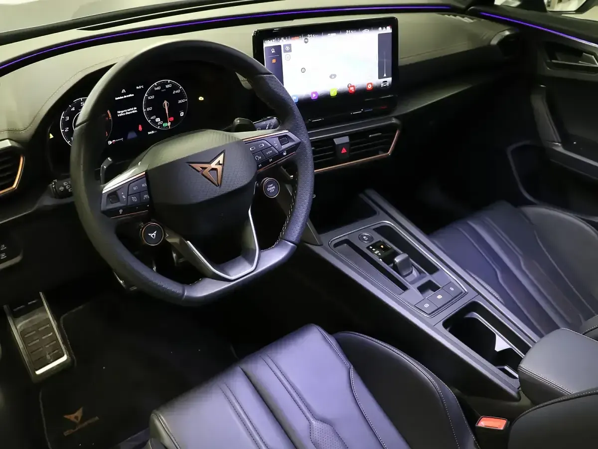 Usado Cupra Formentor VZ 390 CV (286 kW) 2022 Gris / plata SUV
