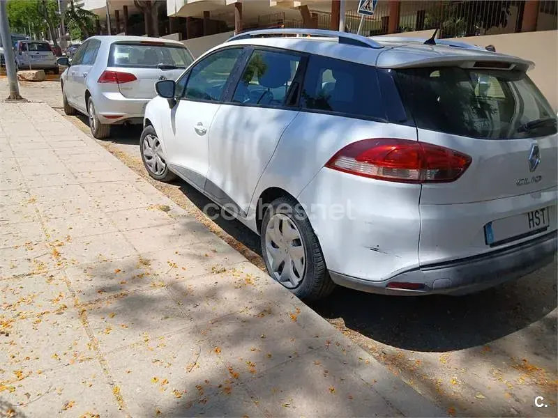 Usado Renault Clio GrandTour 90 CV (66 kW) 2013 Blanco Familiar