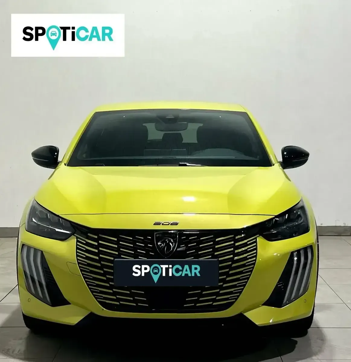 Usado Peugeot e-208 GT 114 kW (156 CV) 2024 Amarillo Utilitario