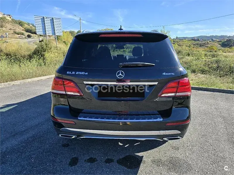 Usado Mercedes GLE250 204 CV (150 kW) 2017 Negro SUV
