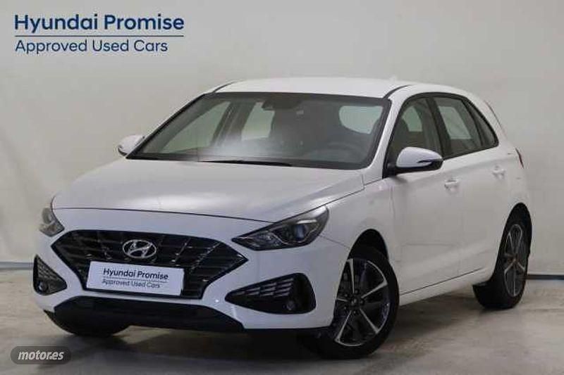 Atlas white Usado 2024 Hyundai i30 | 19.989 € (Un poco caro) - Imagen 1/4