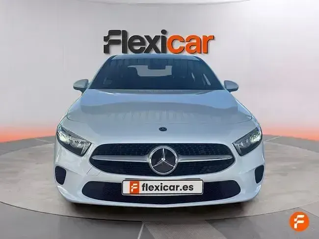 Usado Mercedes A180 136 CV (100 kW) 2022 Blanco Berlina