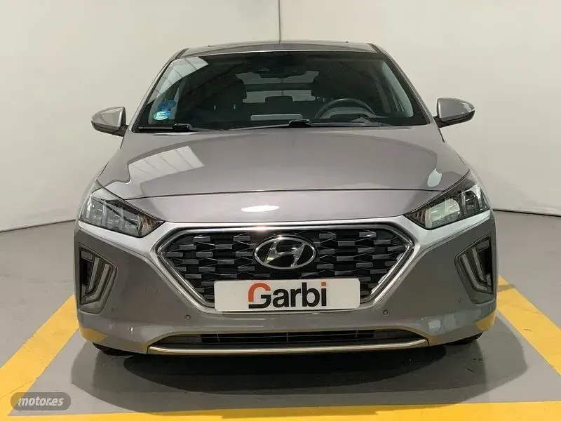 Usado Hyundai Ioniq 141 CV (103 kW) 2020 Gris Utilitario