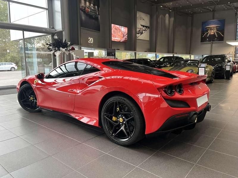 Usado Ferrari F8 721 CV (530 kW) 2020 Rojo Coupe