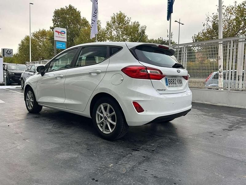Usado Ford Fiesta Trend 86 HP (63 kW) 2018 Branco Sedan