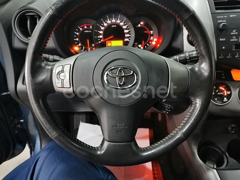 Usado Toyota RAV4 Sol 136 CV (100 kW) 2009 Azul SUV
