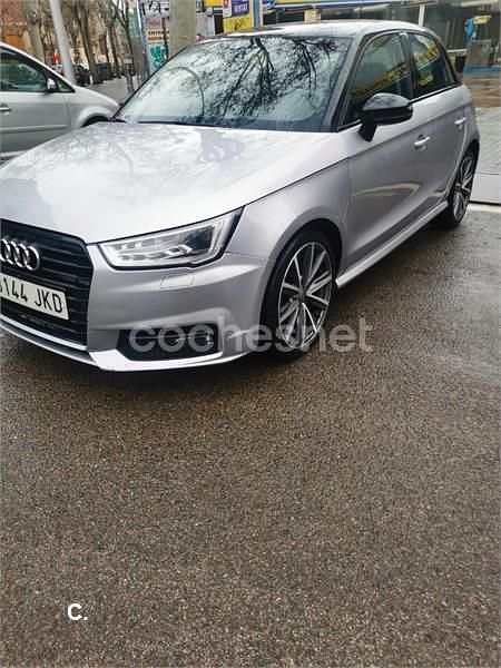 Usado Audi A1 Sportback 95 CV (69 kW) 2015 Gris / plata Utilitario