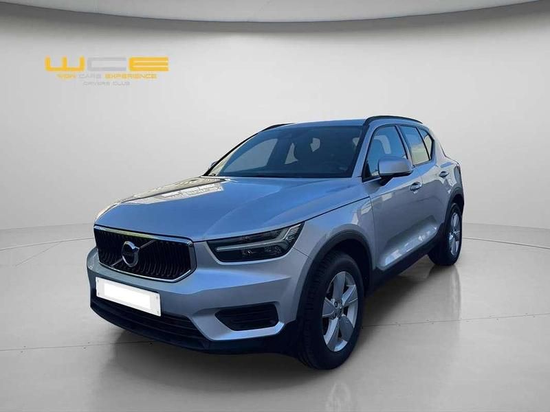 Usado Volvo XC40 156 CV (114 kW) 2018 Gris / plata SUV