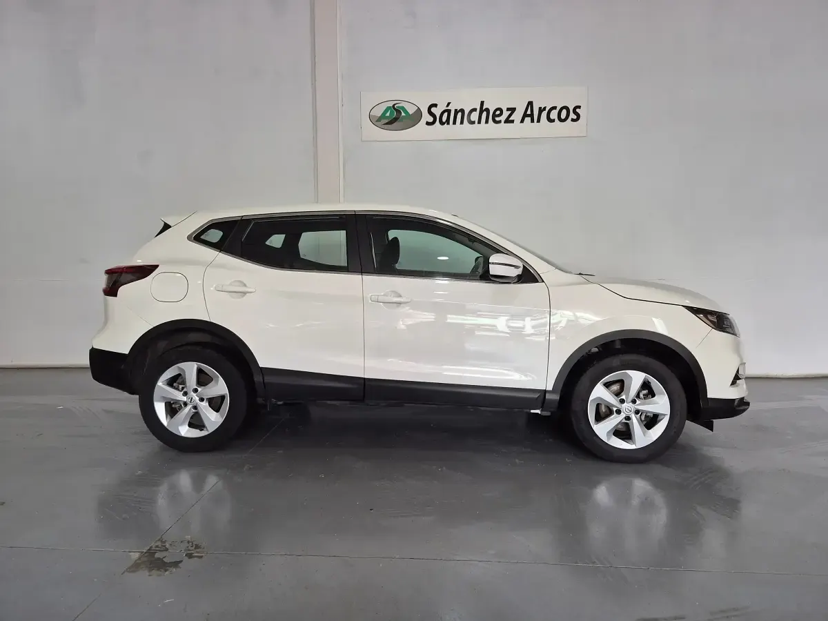 Usado Nissan Qashqai Acenta 115 CV (84 kW) 2020 Blanco SUV