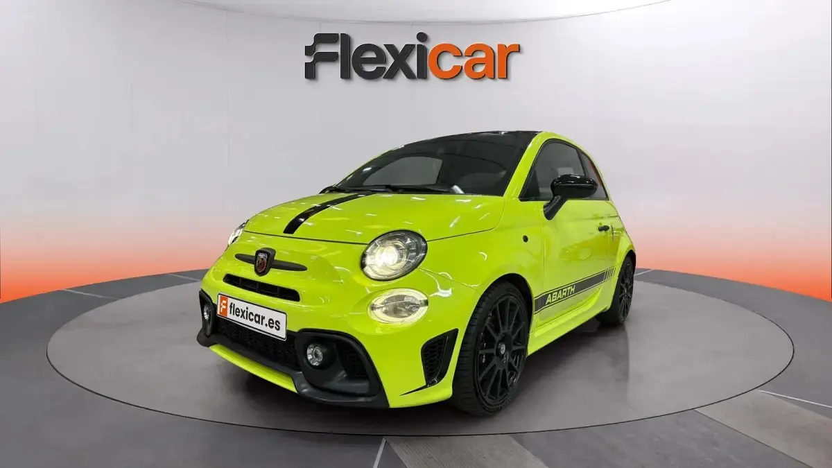 Usado Abarth 695 180 CV (132 kW) 2019 Verde Utilitario