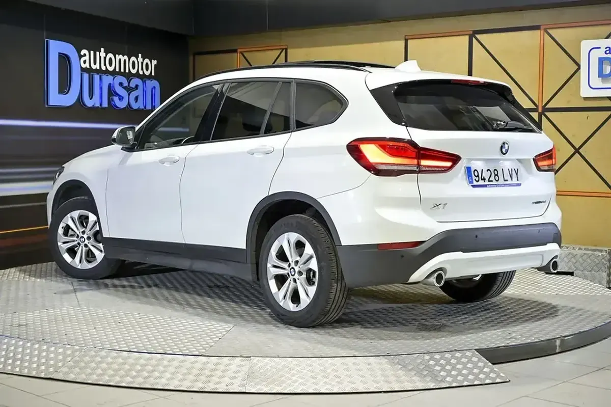 Usado BMW X1 Comfort Edition 150 CV (110 kW) 2022 Blanco SUV