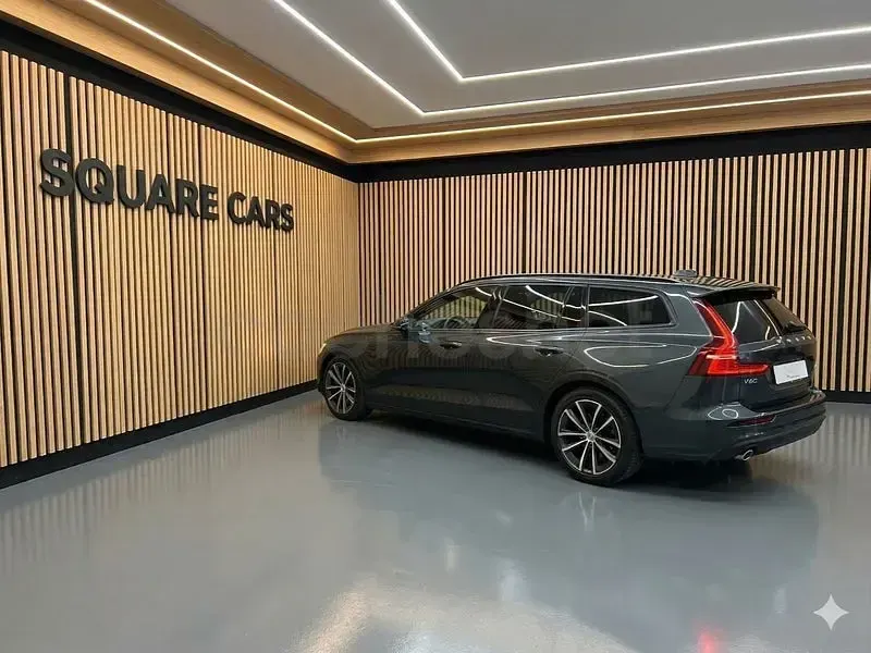 Usado Volvo V60 Plus 197 CV (144 kW) 2022 Marrón Familiar