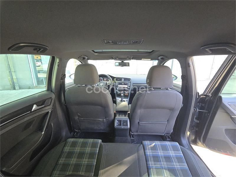 Usado VW Golf VII GTE 204 CV (150 kW) 2015 Gris / plata Berlina