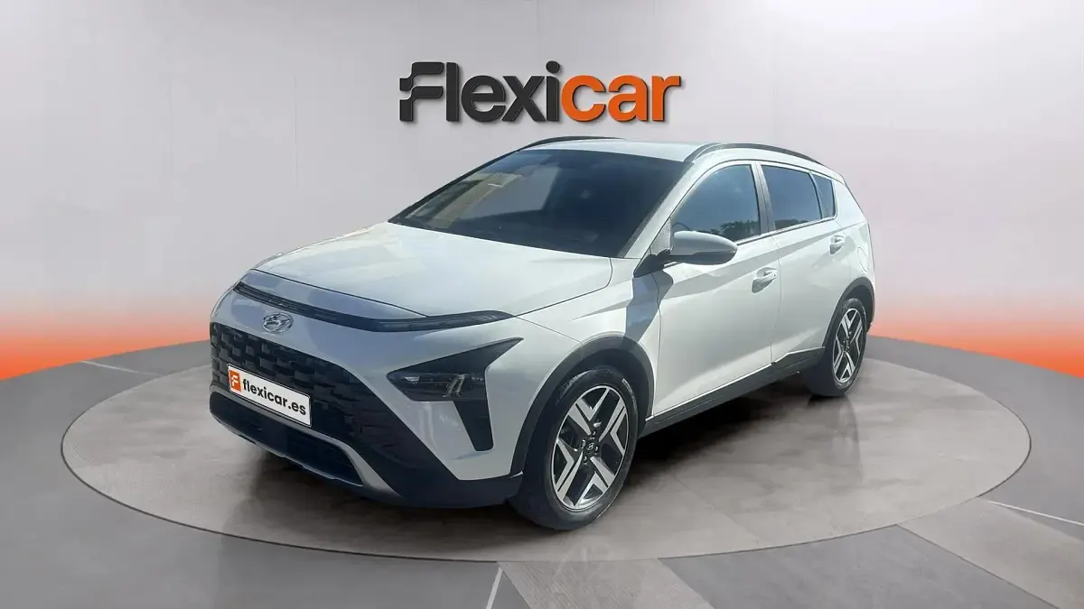 Usado Hyundai Bayon 101 CV (74 kW) 2021 Blanco SUV
