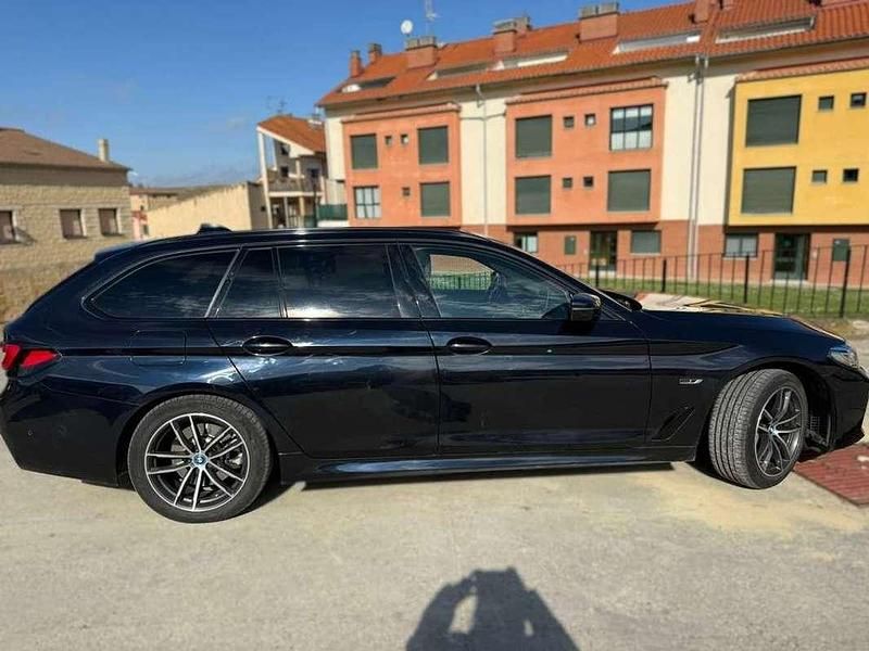 Usado BMW 530e 184 CV (135 kW) 2021 Azul Familiar