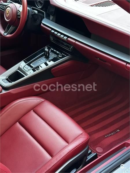 Usado Porsche 911 Carrera 4S Cabriolet 450 CV (330 kW) 2019 Gris / plata Descapotable