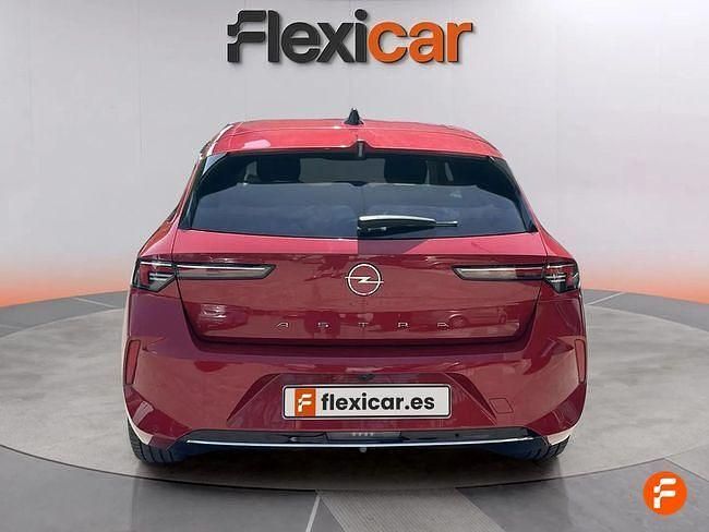 Usado Opel Astra Elegance 130 CV (95 kW) 2023 Rojo Berlina