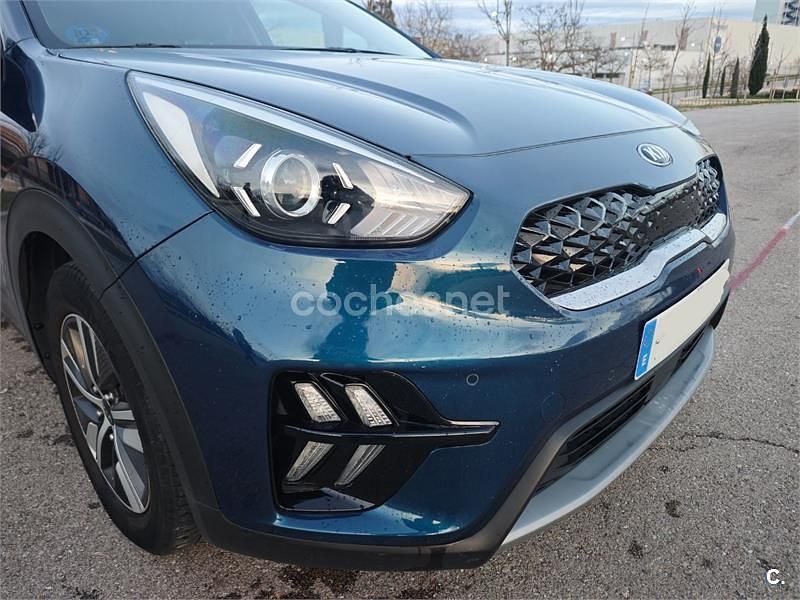 Usado Kia Niro 141 CV (103 kW) 2021 Azul SUV