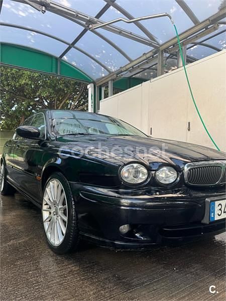 Usado Jaguar X-type Executive 231 CV (169 kW) 2002 Negro Berlina