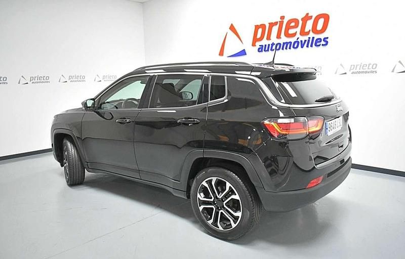 Usado Jeep Compass Limited 131 CV (96 kW) 2021 Gris SUV