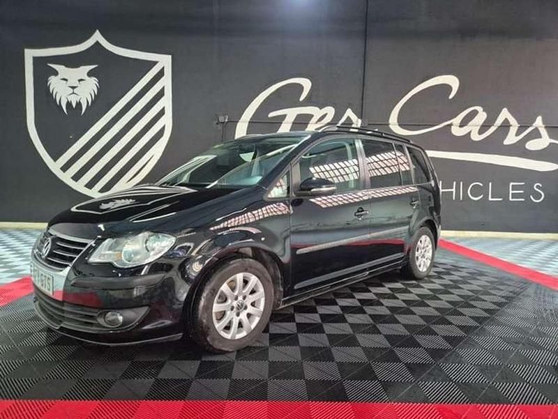 Usado VW Touran Edition 105 CV (77 kW) 2010 Negro Monovolumen
