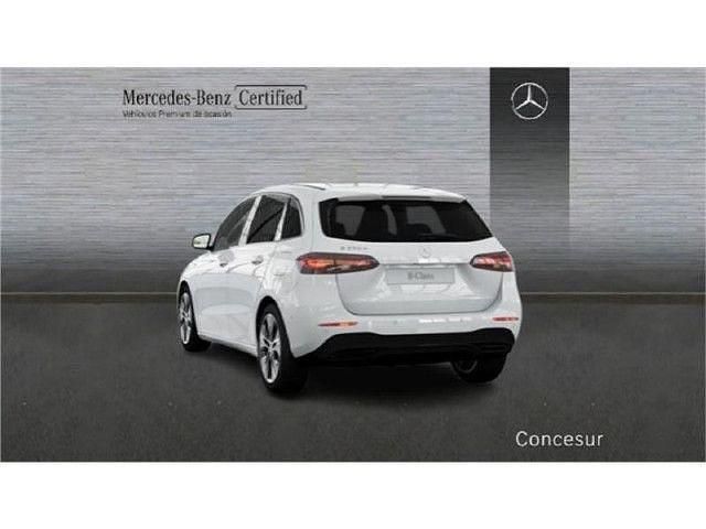 Usado Mercedes B250e AMG line 218 CV (160 kW) 2024 Gris montaña Utilitario