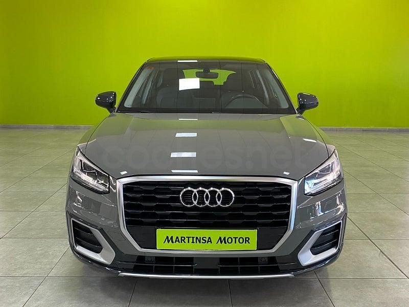 Usado Audi Q2 Design 116 CV (85 kW) 2019 Gris SUV