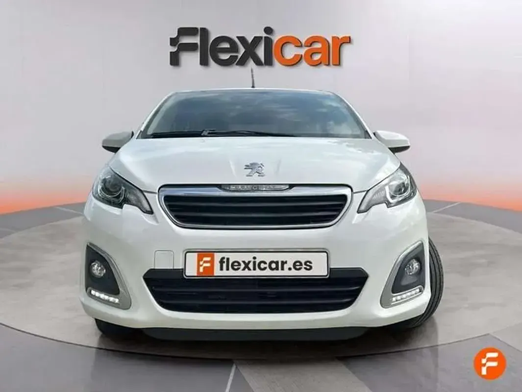 Usado Peugeot 108 Allure 72 CV (52 kW) 2020 Blanco Utilitario