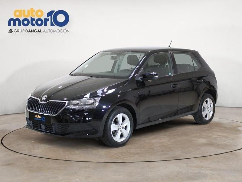 Usado Skoda Fabia Ambition 75 CV (55 kW) 2019 Negro Berlina