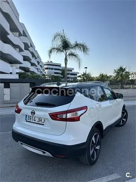 Usado Nissan Qashqai Premium Edition 110 CV (80 kW) 2015 Blanco SUV