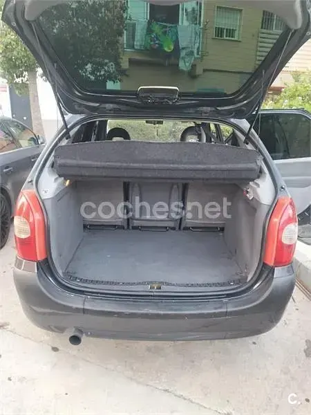 Usado Citroën Xsara Picasso 92 CV (67 kW) 2007 Gris / plata Monovolumen