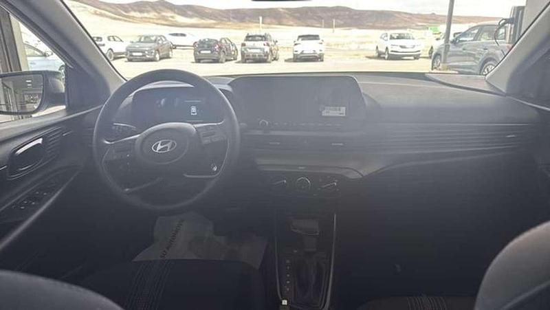 Usado Hyundai i20 101 CV (74 kW) 2025 Blanco Utilitario