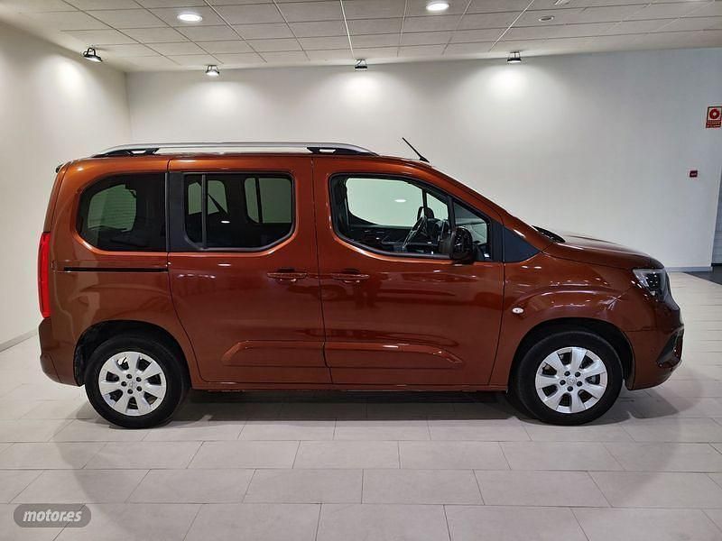 Marrón Usado 2021 Opel Combo-e Life Elegance Monovolumen | 23.900 € - Imagen 1/4