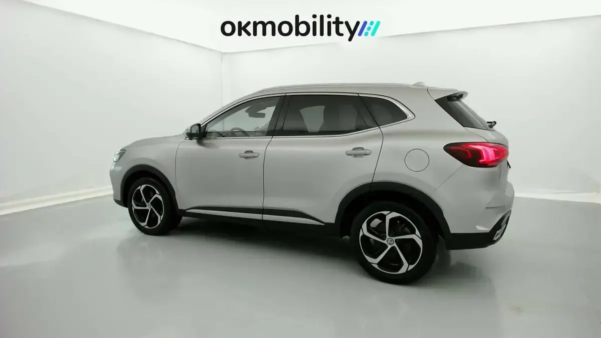 Usado MG HS Luxury 162 CV (119 kW) 2024 Plateado SUV