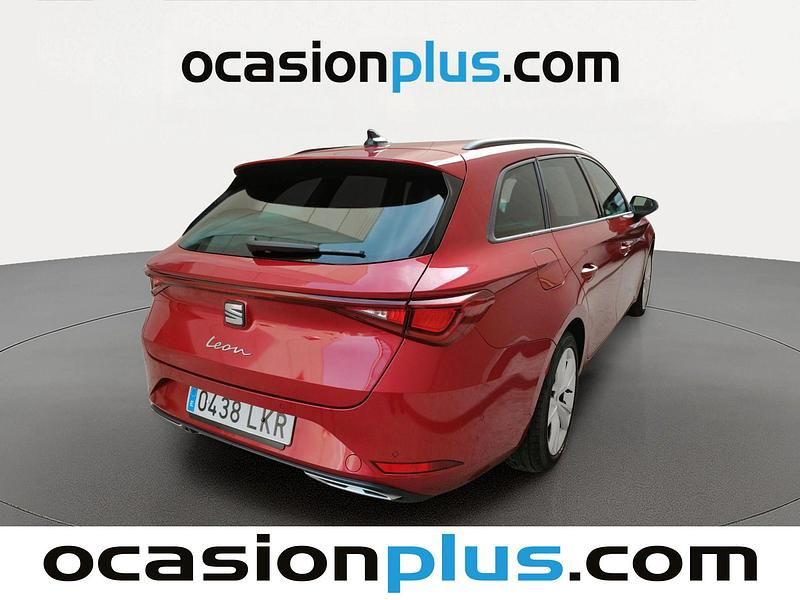 Occasion Seat Leon FR 150 PK (110 kW) 2020 Rood MPV