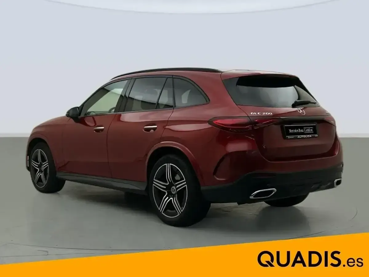 Usado Mercedes GLC200 204 CV (150 kW) 2023 Rojo SUV
