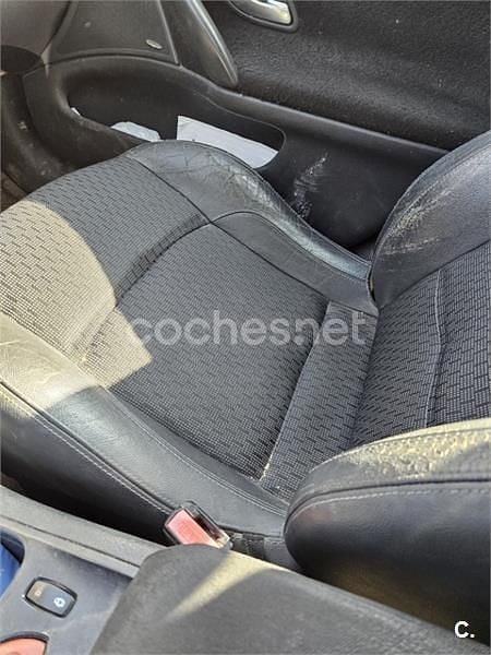 Usado Renault Laguna III Dynamique 150 CV (110 kW) 2007 Negro Berlina