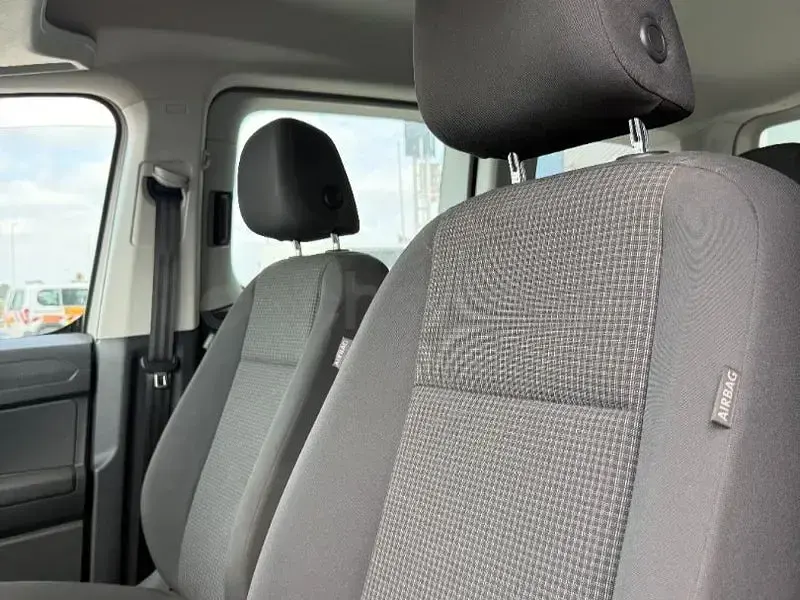 Usado VW Caddy Beach 102 CV (75 kW) 2021 Blanco Monovolumen