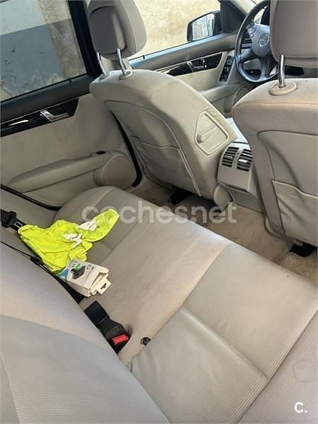 Usado Mercedes C200 Avantgarde 136 CV (100 kW) 2009 Azul Berlina