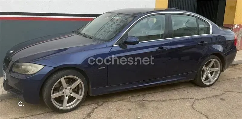 Używany BMW 330 258 KM (189 kW) 2006 Niebieski Sedan/Limuzyna